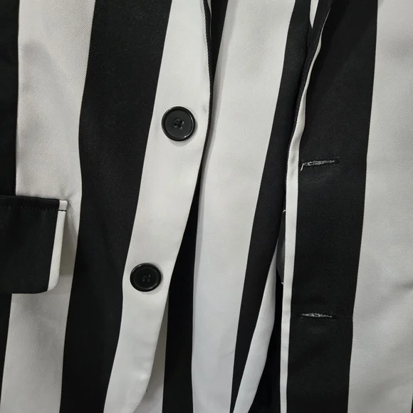 Spirit Halloween Beetlejuice Costume Adult Small Jacket Pants Tie Black White - Picture 6 of 14